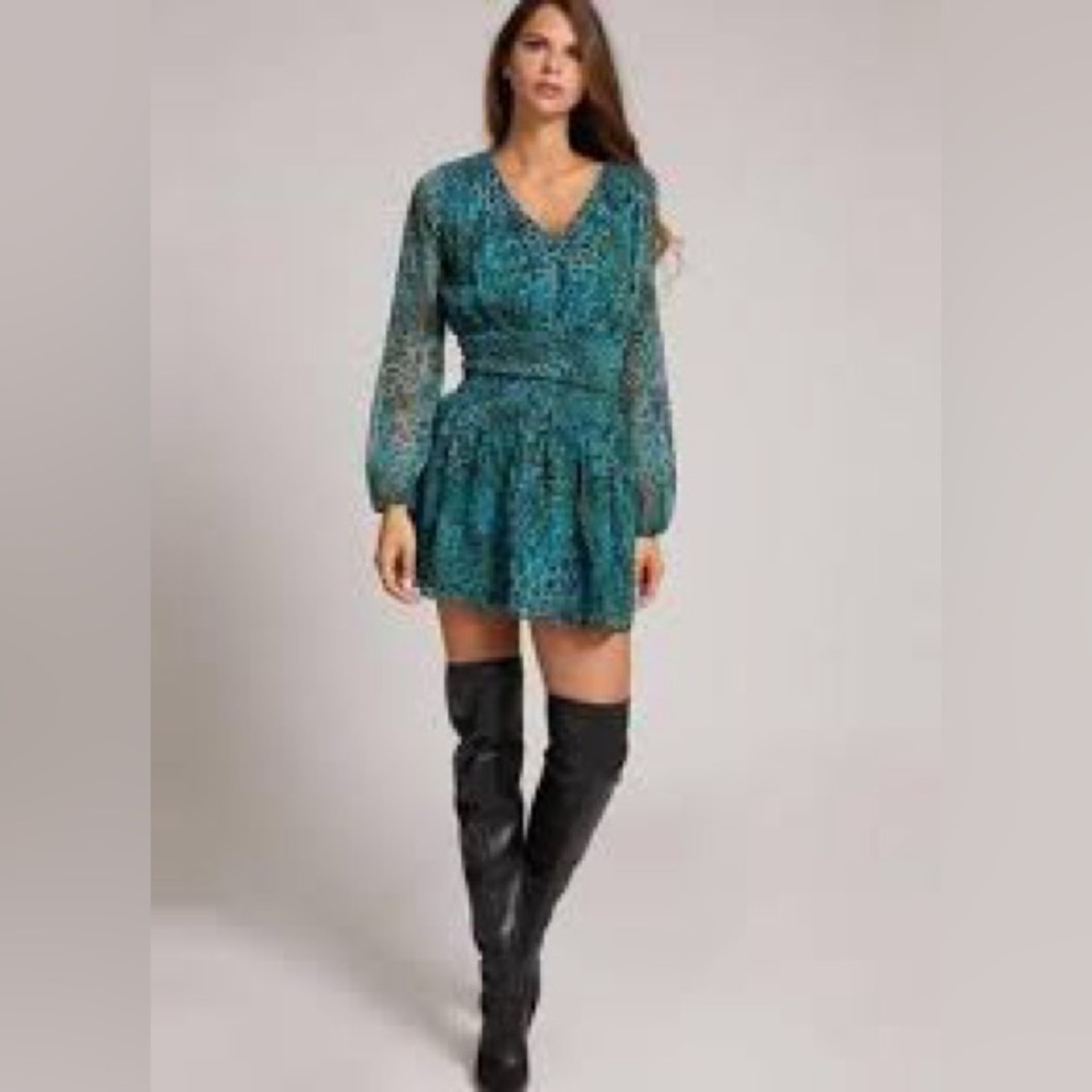 NWT, GUESS,Laureen Dress SMART ECO-Friendly Collection,Slimming,Ruched, Size XS - Picture 4 of 15